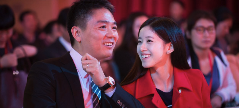 【大咖】如何判断一个全新的商业模式是否有价值？刘强东12年创业经历的答案是“一拖三”！